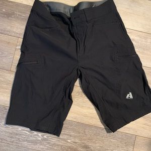 Eddie Bauer mens shorts 33 waist - Nylon Excellent condition